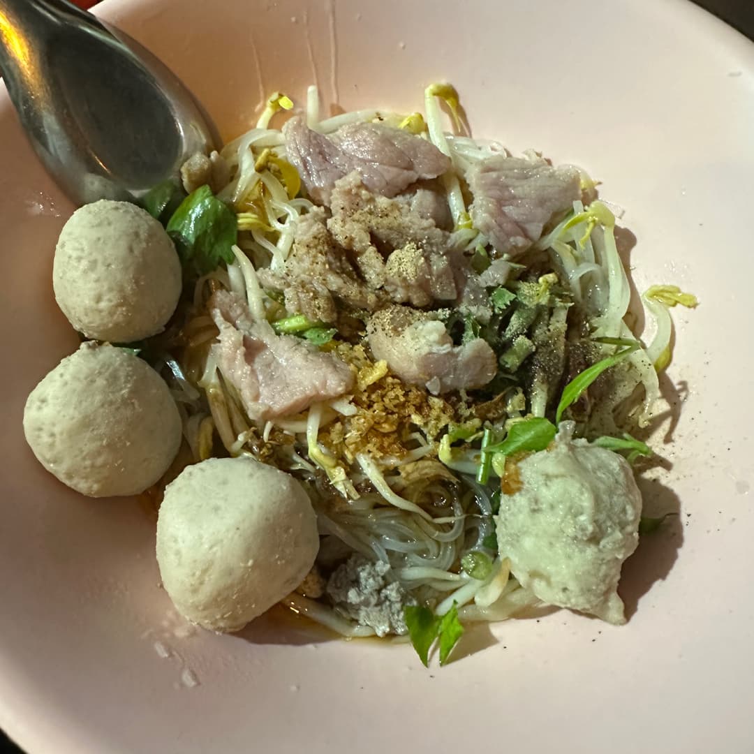 Si Phraya Beef Noodle
