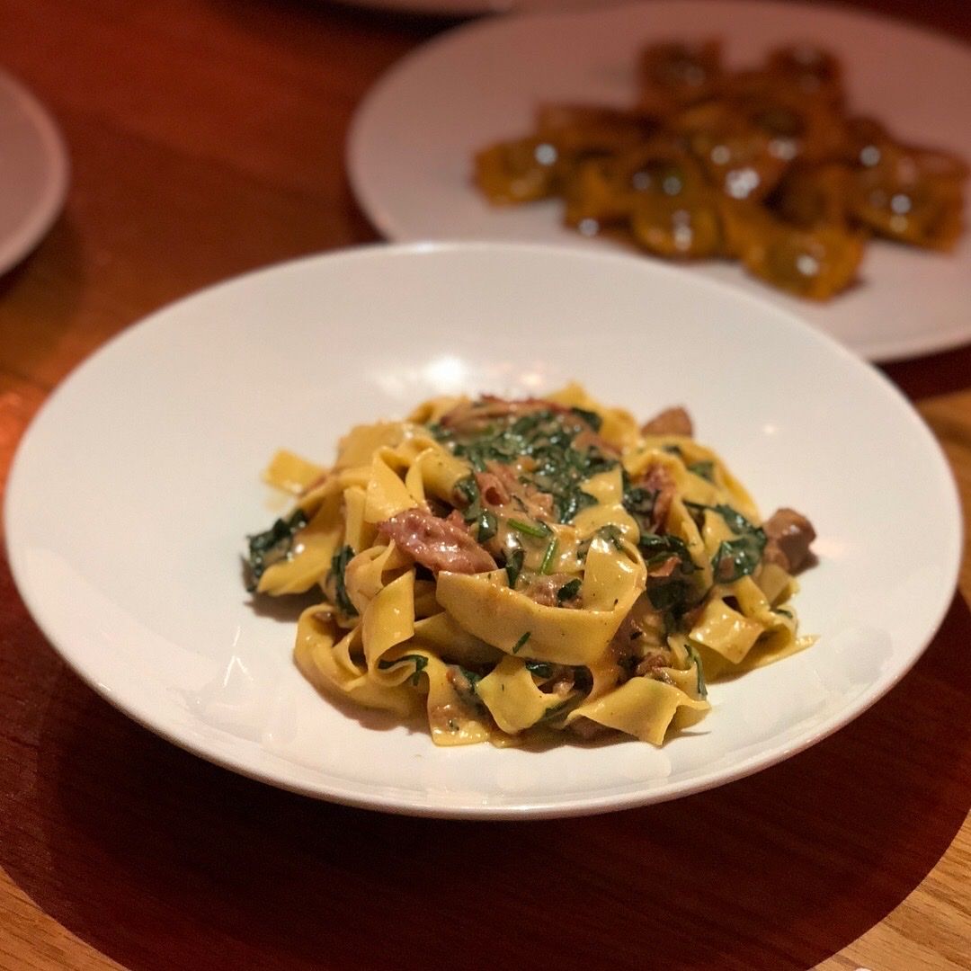 A plate of pasta.